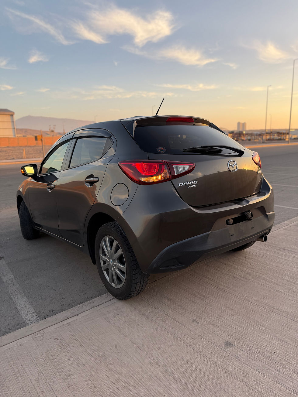 Miniatura: MAZDA DEMIO 4x4 2015 T. DIÉSEL (CAMBIO INCLUIDO)