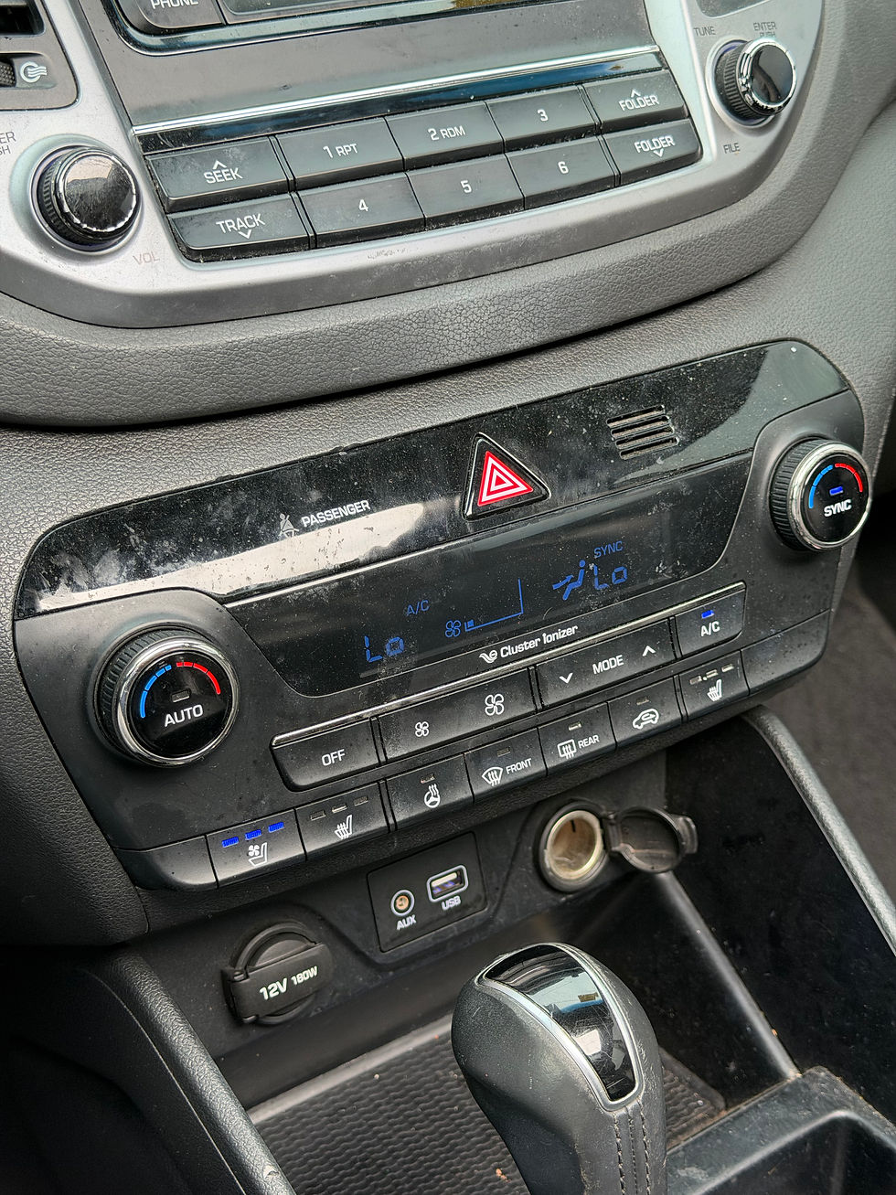 Miniatura: HYUNDAI TUCSON 2016 T. DIÉSEL (VOLANTE ORIGINAL)