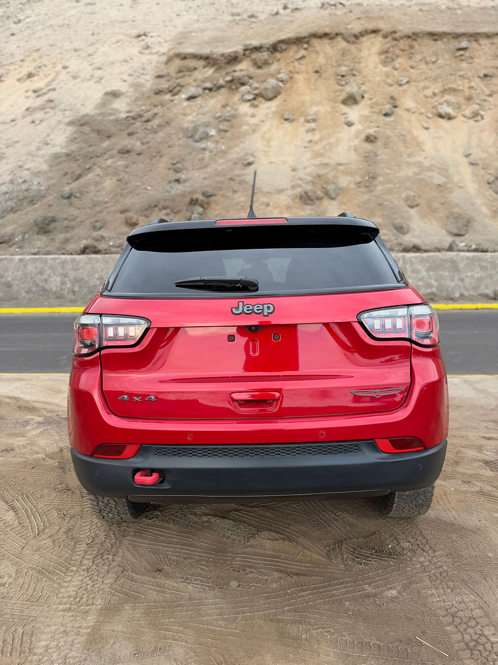 Miniatura: JEEP COMPASS 4x4 2025 TURBO (VOLANTE ORIGINAL)