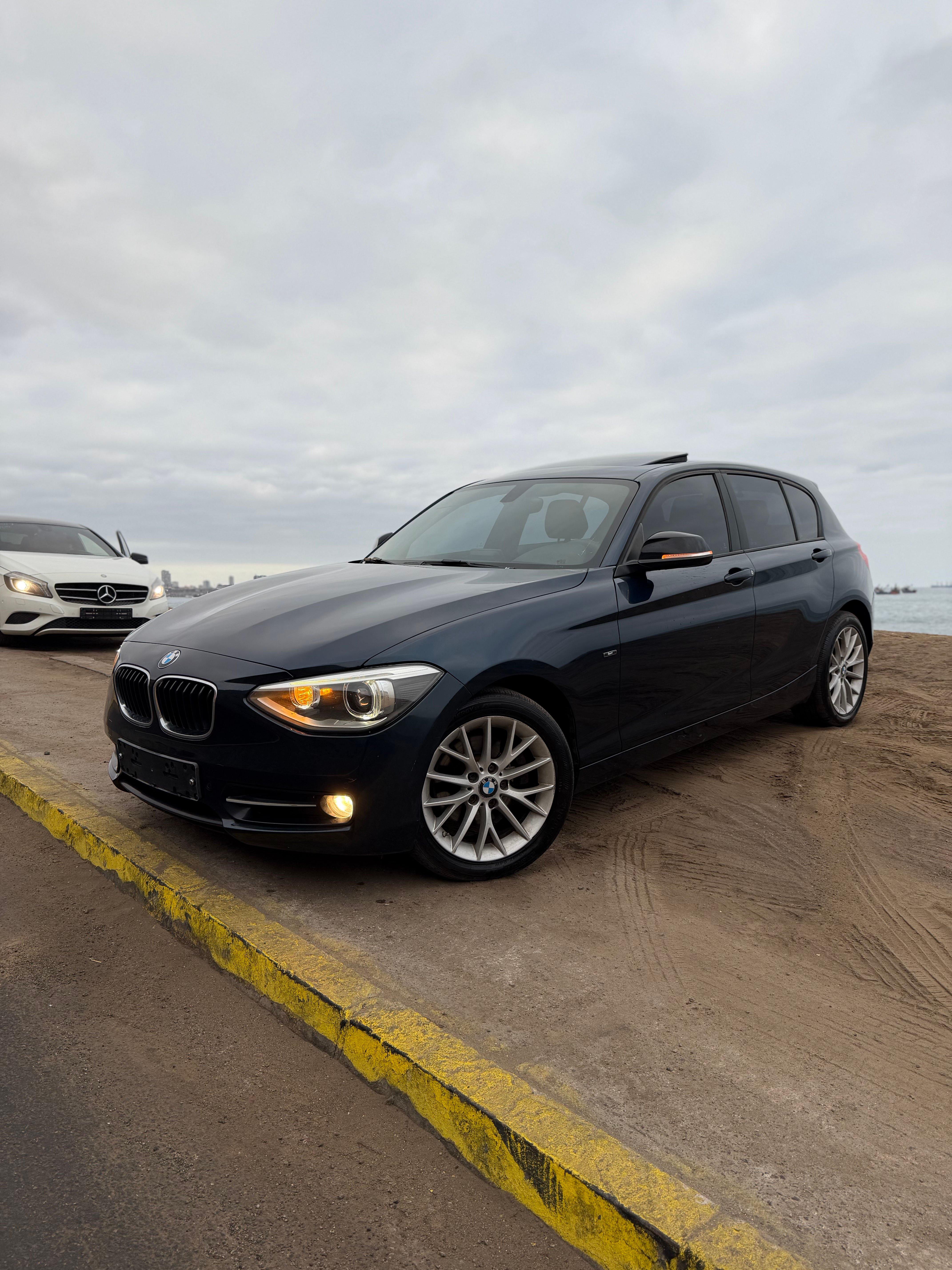 BMW 118D 2015 T. DIESEL AT (VOLANTE ORIGINAL)