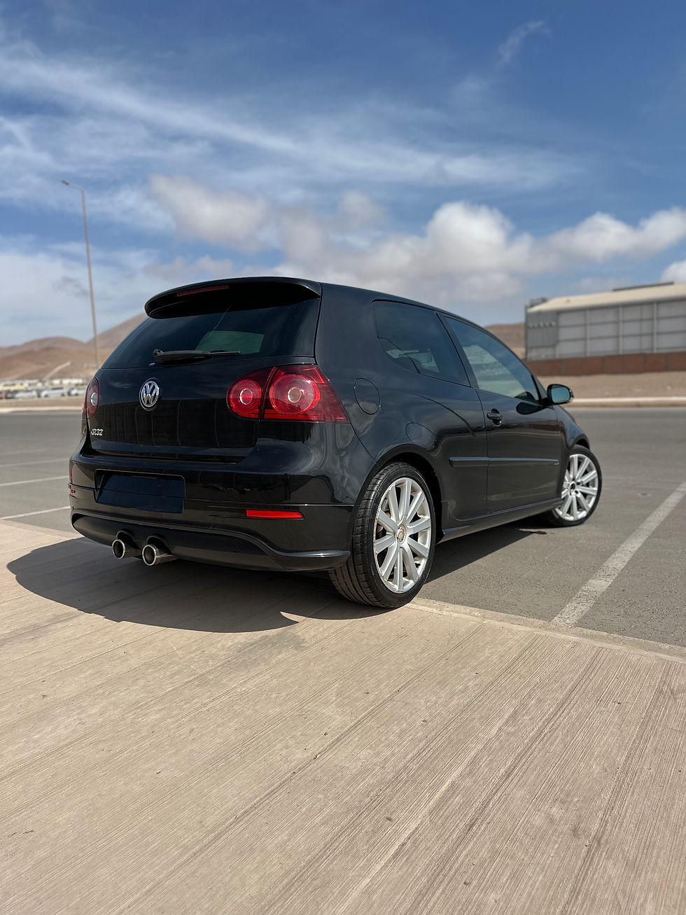 Miniatura: VOLKSWAGEN GOLF R32 2008 (VOLANTE ORIGINAL)