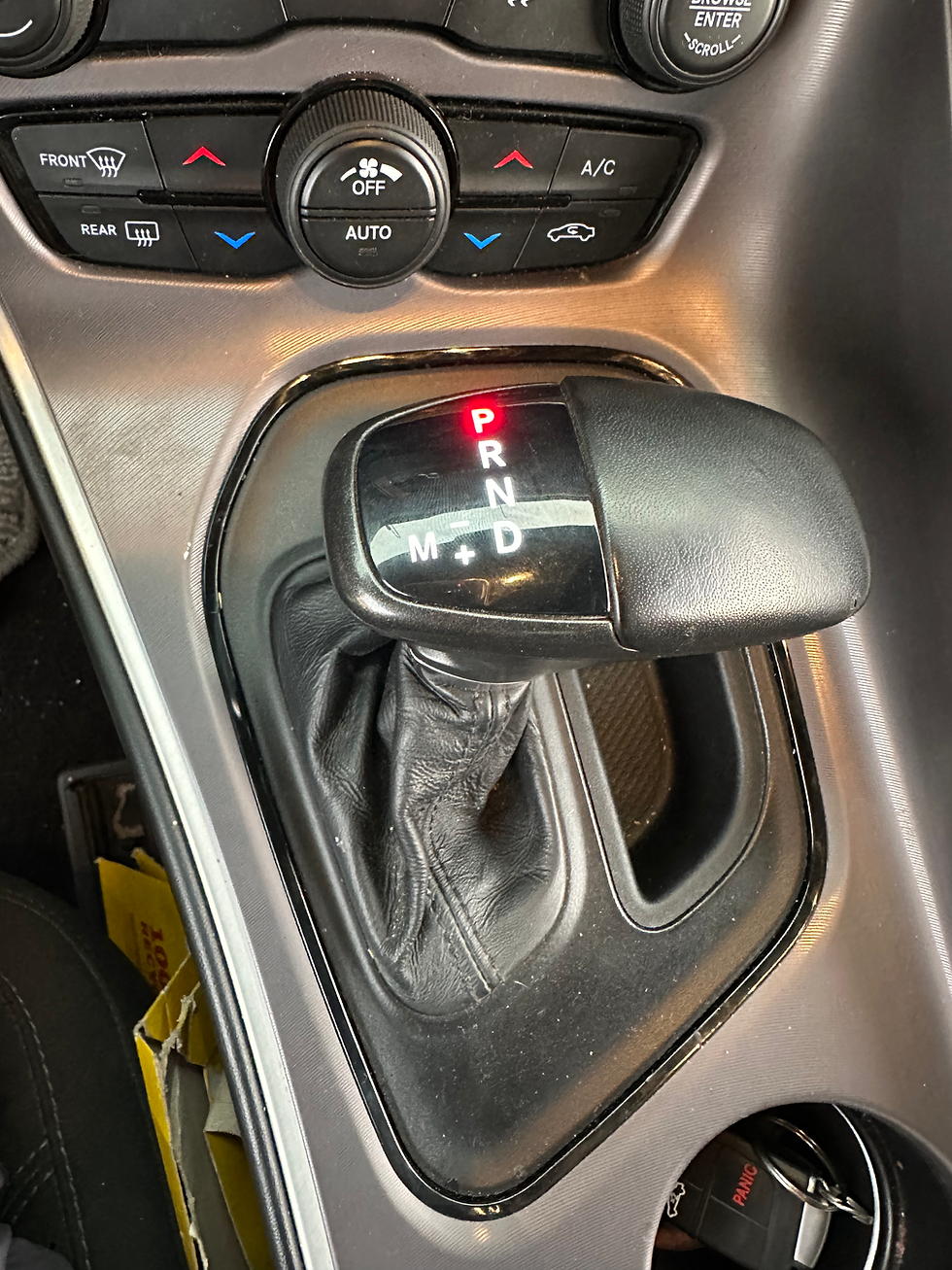 Miniatura: DODGE CHARGER 2022 v6 (VOLANTE ORIGINAL)