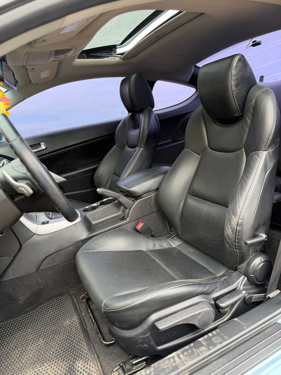 Miniatura: HYUNDAI GÉNESIS COUPÉ 2010 TURBO (VOLANTE ORIGINAL)