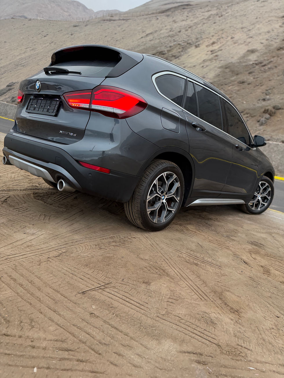 Miniatura: BMW X1 4x4 2021 T. DIESEL (VOLANTE ORIGINAL)