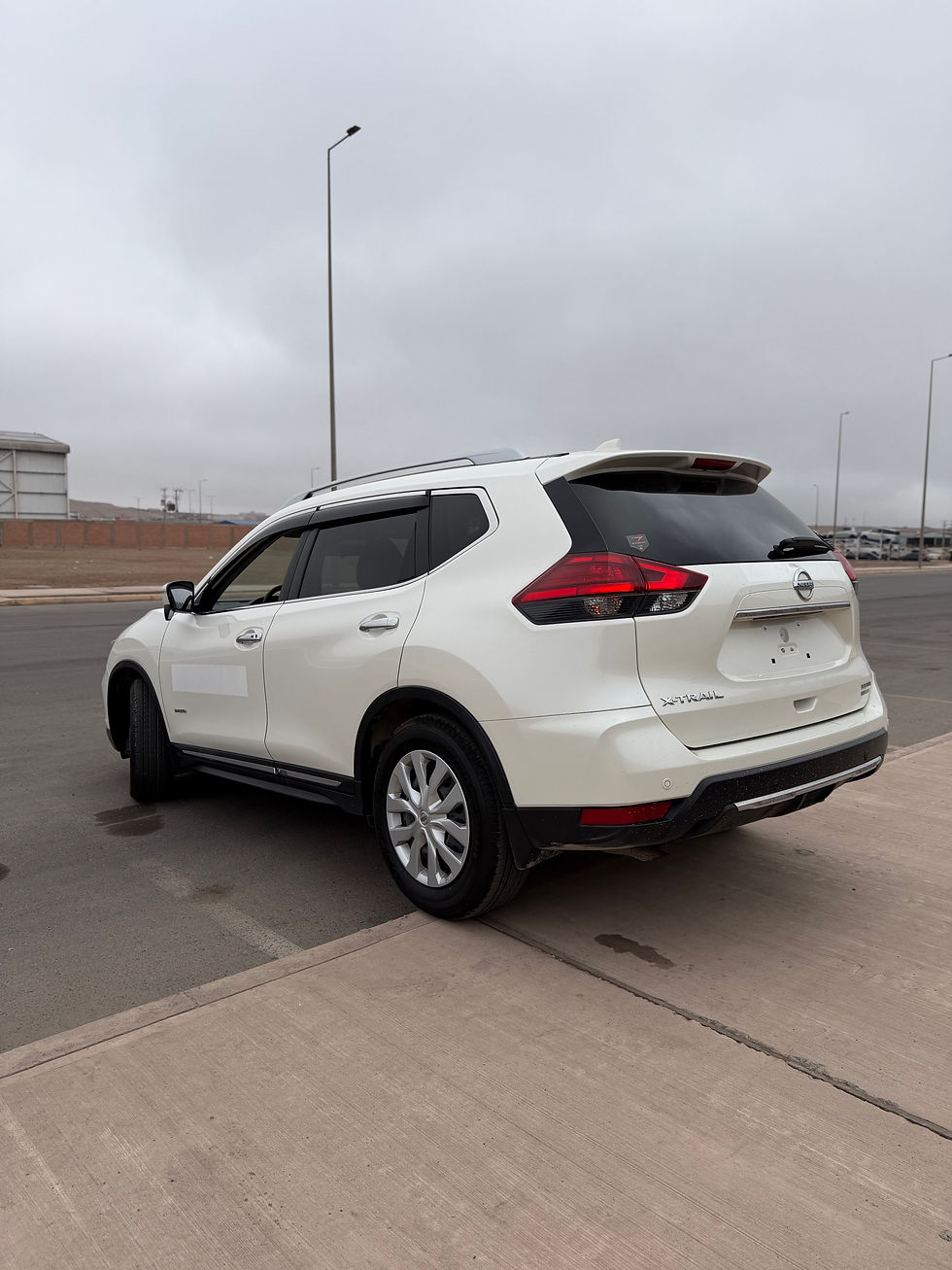 Miniatura: NISSAN XTRAIL HYBRIDO 4x4 2018 (CAMBIO LISTO)