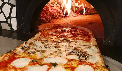viva-napoli-pizza-un-metro-1024x597.jpg