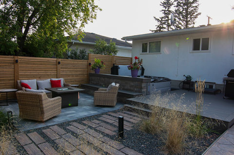 step stone pathway, bridgewood slab, barkman slab, professional landscape lighting, patio & deck design, outdoor entertainment area