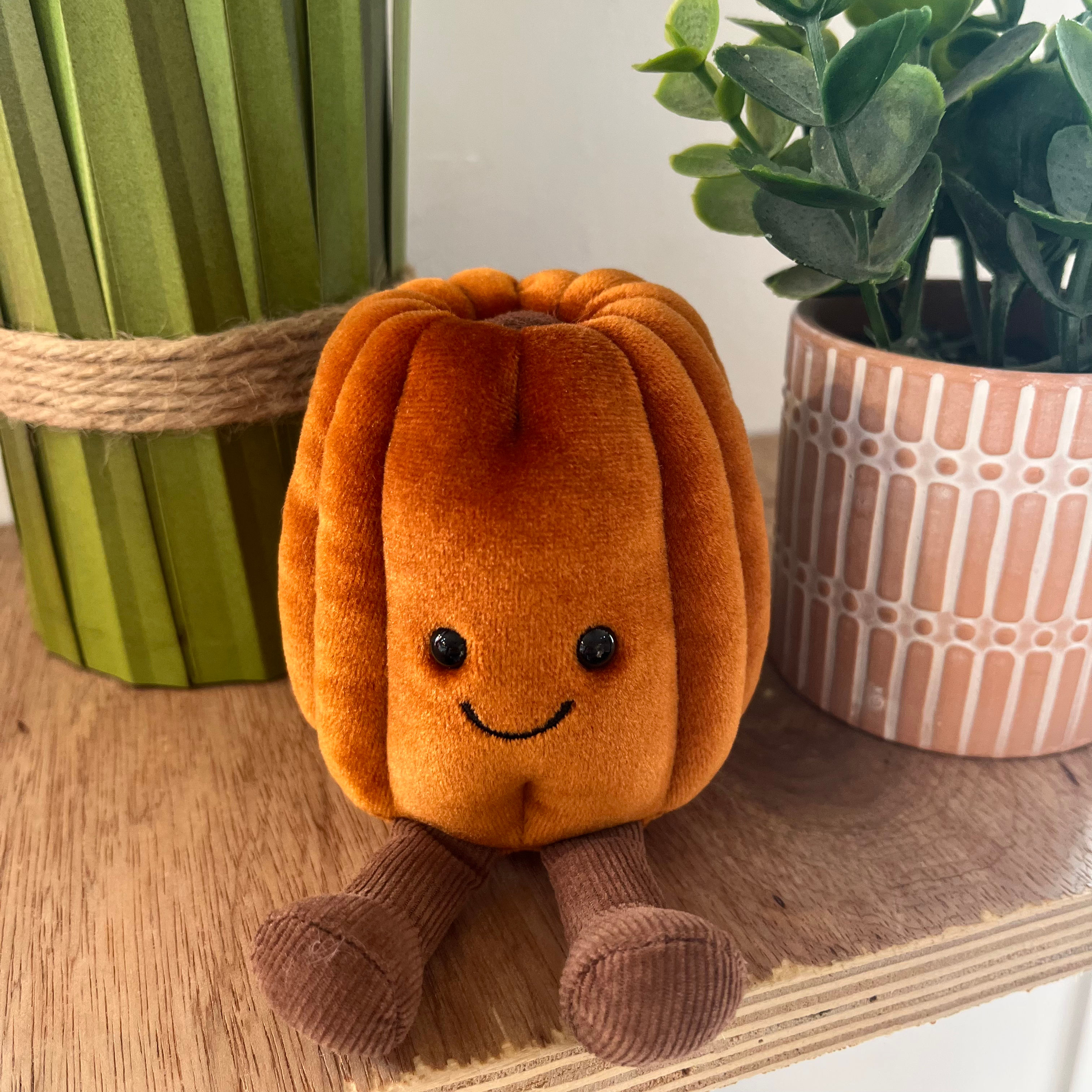 Jellycat Amuseables Carole Canelé