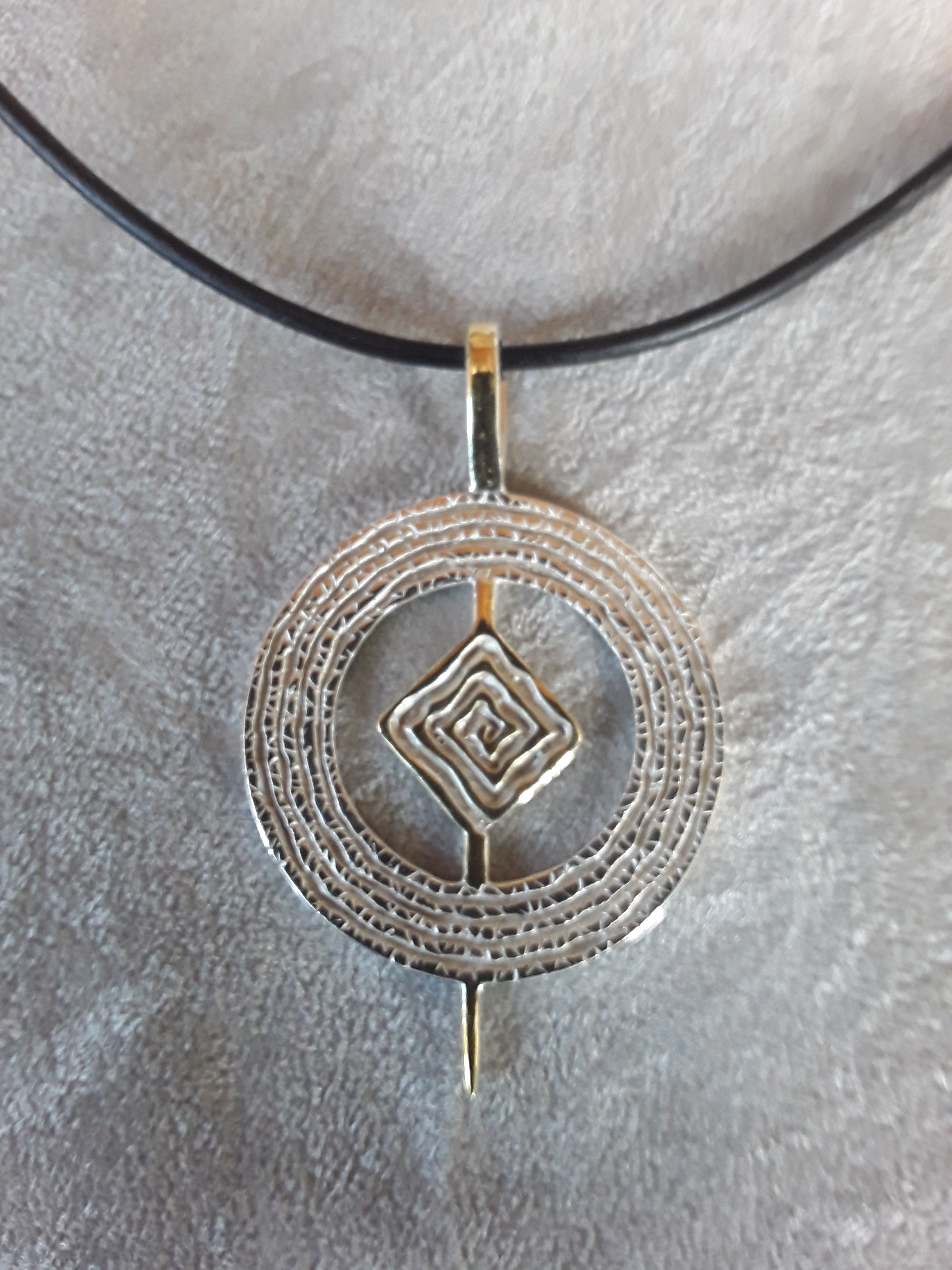 Keltischer Sonnenanhänger