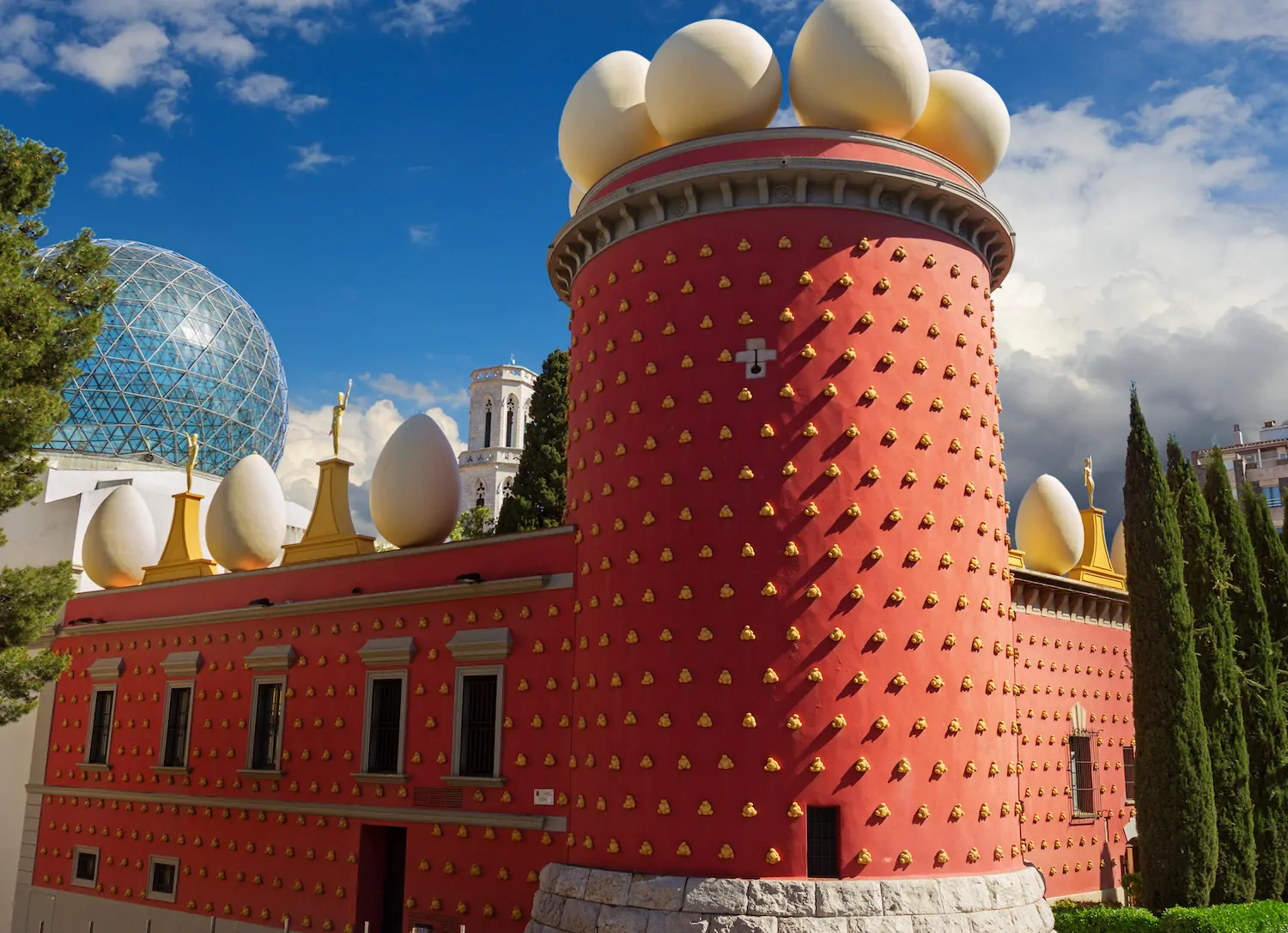 Dalí-Museum-in-Figueres.webp