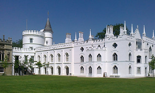 Strawberry_Hill_House_from_garden_in_2012_after_restoration.jpg