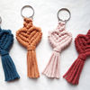 Miniature : Porte-clés cœurs en macramé, artisanaux, colorés