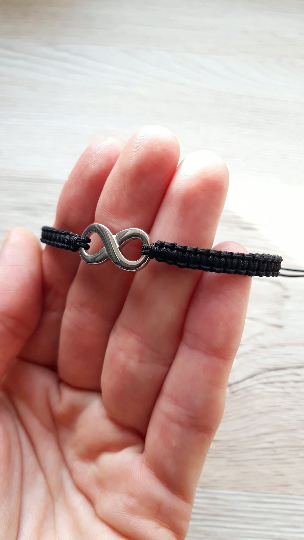 Miniature : bracelet infini homme en acier inoxydable et cordon réglable