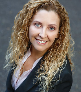 KDD Headshot pink print_edited.jpg