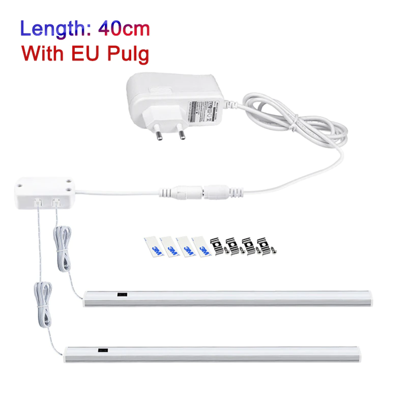 Миниатюра: лампа под зеркало