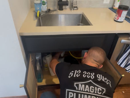 🚿 Slow or Backed-Up Drains in 78704? Here’s What South Austin Homeowners Need to Know