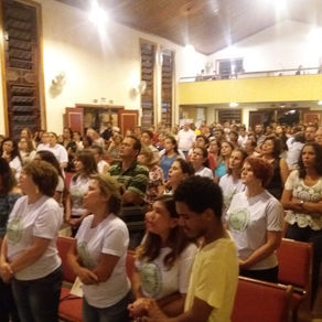 Fiéis celebram o segundo dia da novena em nossa paróquia