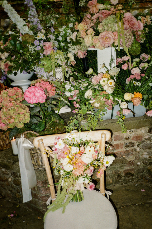 summer english garden wedding inspiration, Dorset wedding photographer