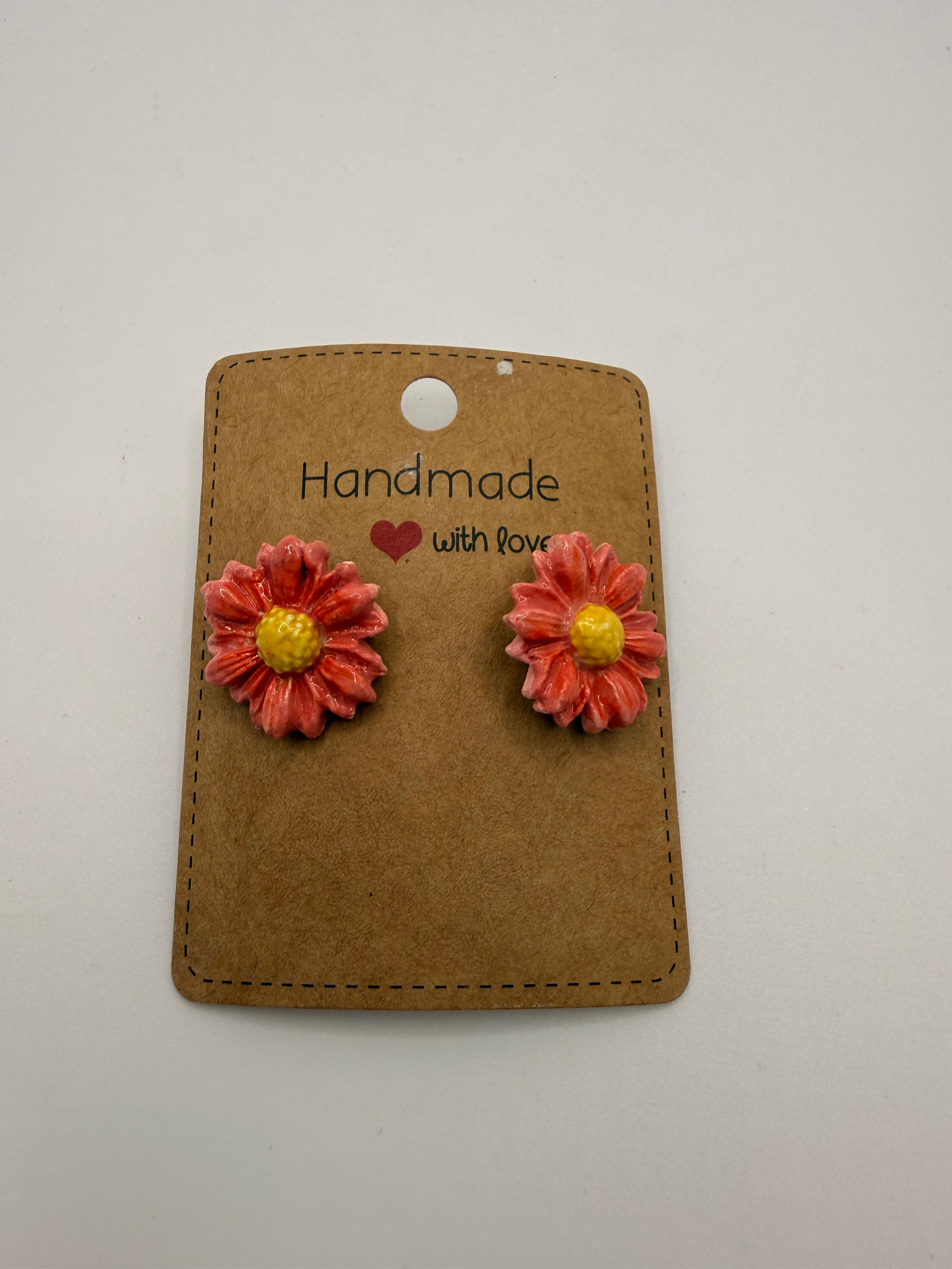 Baby Pink Daisy Earrings