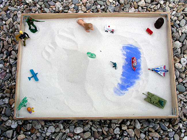 ¿CÓMO ELABORAR UNA CAJA DE ARENA?