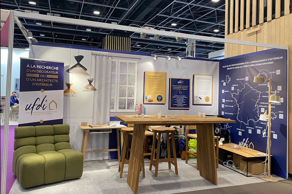 decoración del stand de estudio movat ufdi