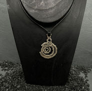 Silberanhänger, Silberschmuckunikat, Unikat, Sterling Silber Schmuck, handgefertigter Schmuck, Einzelstück, Anhänger Silber, Unikatschmuck, Sterling Silber, extravaganter Schmuck, besonderer Schmuck, Silberschmuck, Schmuckunikate, künstlerischer Schmuck, ausgefallener Schmuck, ausgefallener Anhänger, Silberkette, Kette Damen