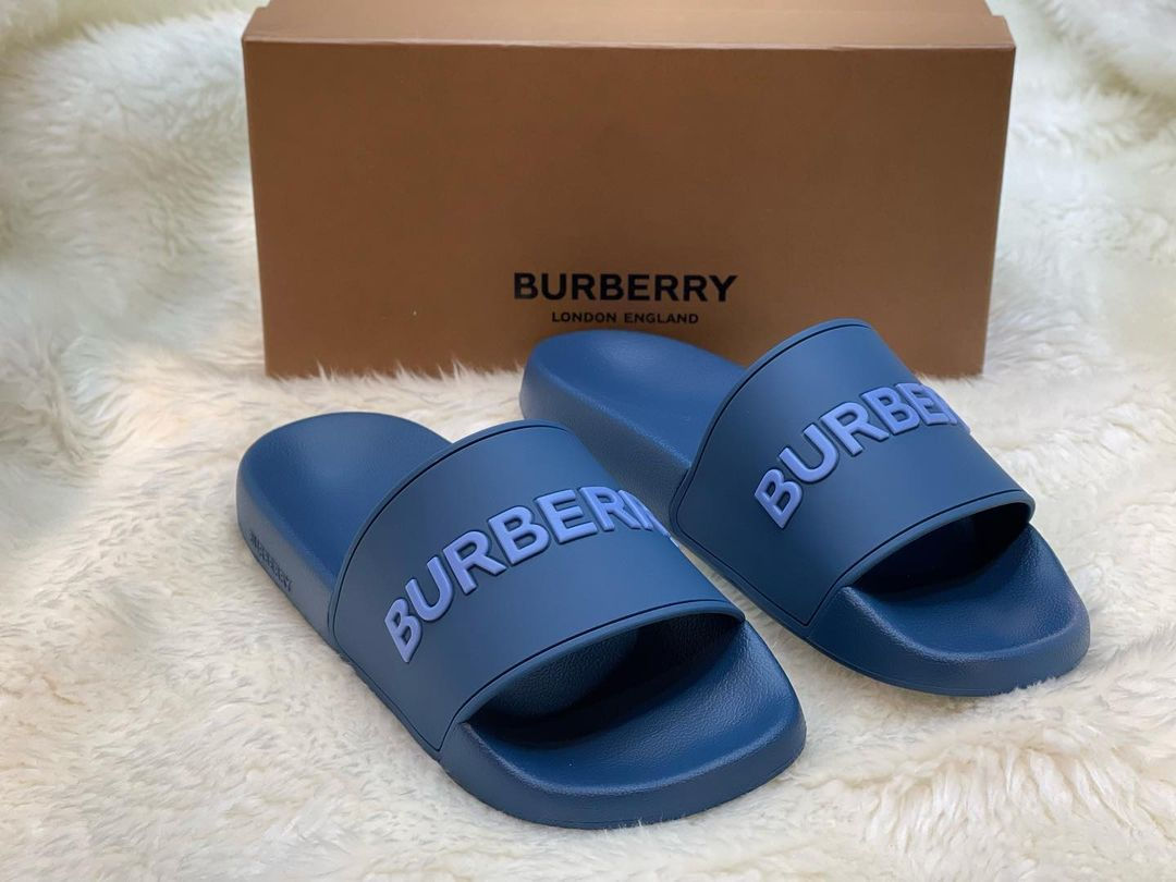 BURBERRY- Furley 標誌橡膠泳池拖鞋 海軍藍色/淡紫