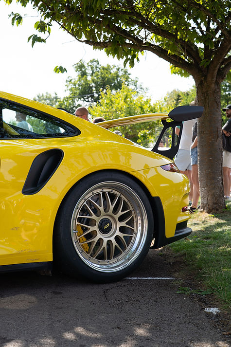 Web-Steeleford-Supercar-Aug25-26.jpg