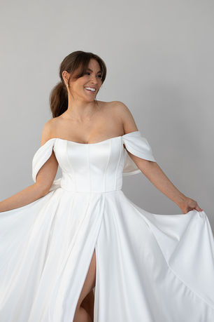 Central Coast Wedding Dress Shop. Newcastle Wedding Dresses. Milly Evoke Bridal 