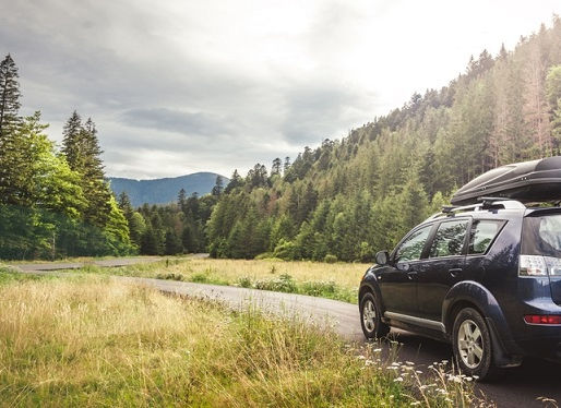 Exploring the Diverse Uses of Roof Racks: Elevating Sports and Travel Experiences