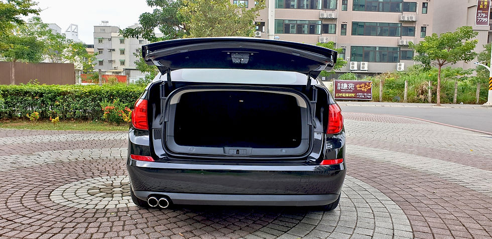 縮圖：BMW 5-Series GT 520d