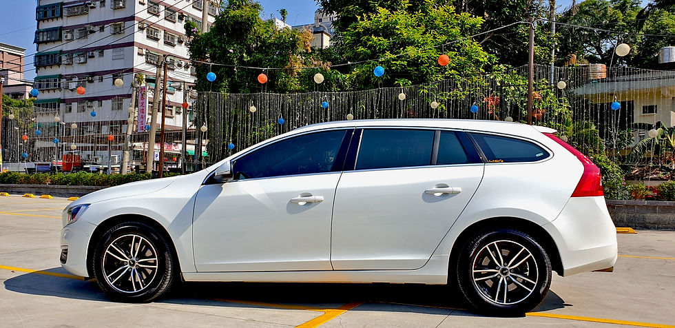 縮圖：Volvo V60 D3