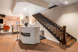 lobby3.jpg