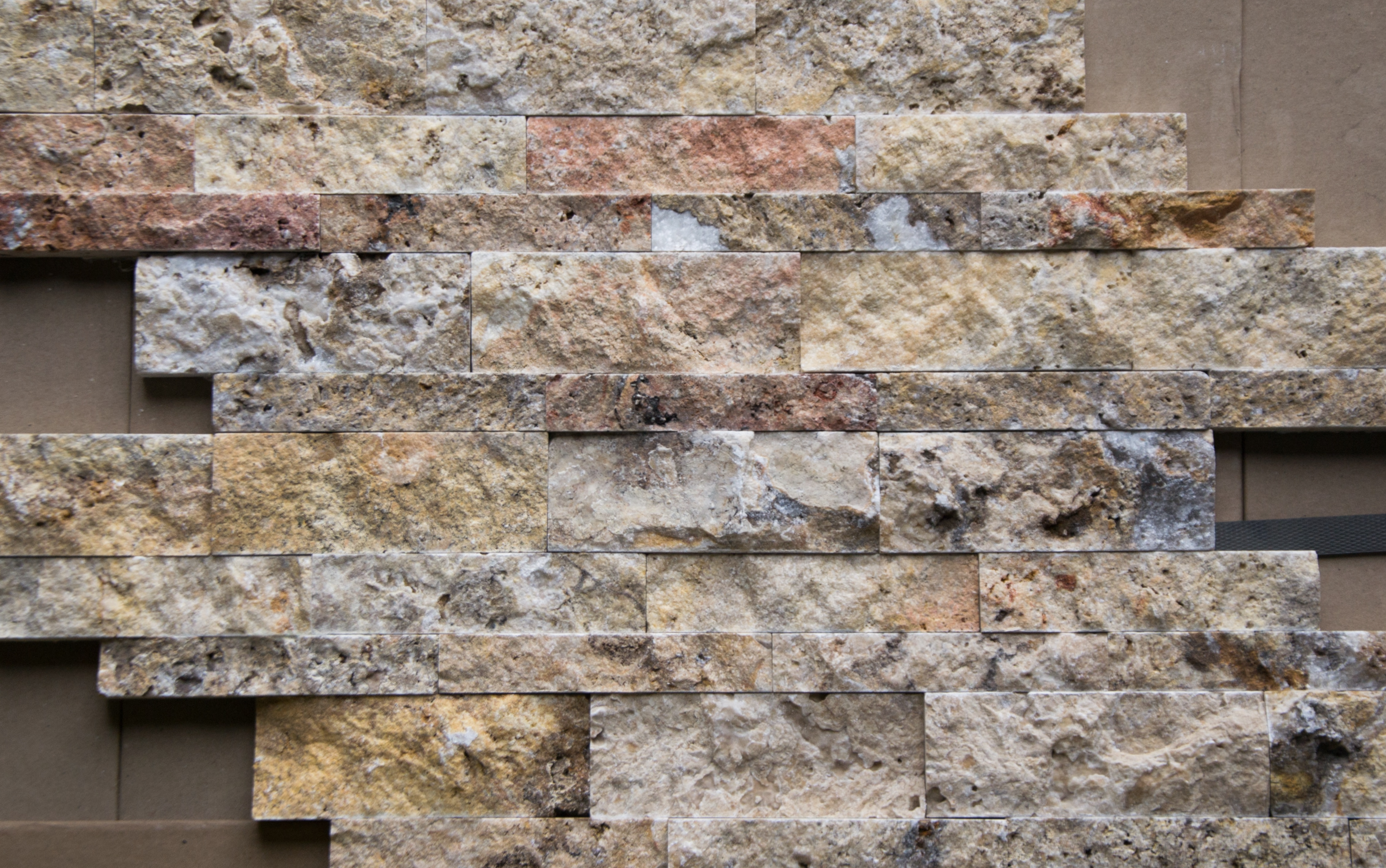 Панель SCABAS TRAVERTINE SPLIT FACE INTERLOCKING PANEL 17,4х53х1,7