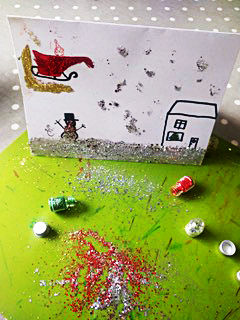 Lucy and Alex using Eco Glitter Fun craft glitter set to create sparkly Christmas crafts!
