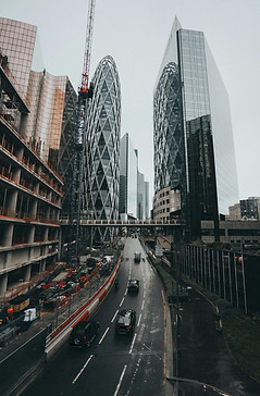 Bénéficiez d’un trajet fluide entre La Défense et l’aéroport d’Orly, en toute simplicité avec Mr Taxi Moto
