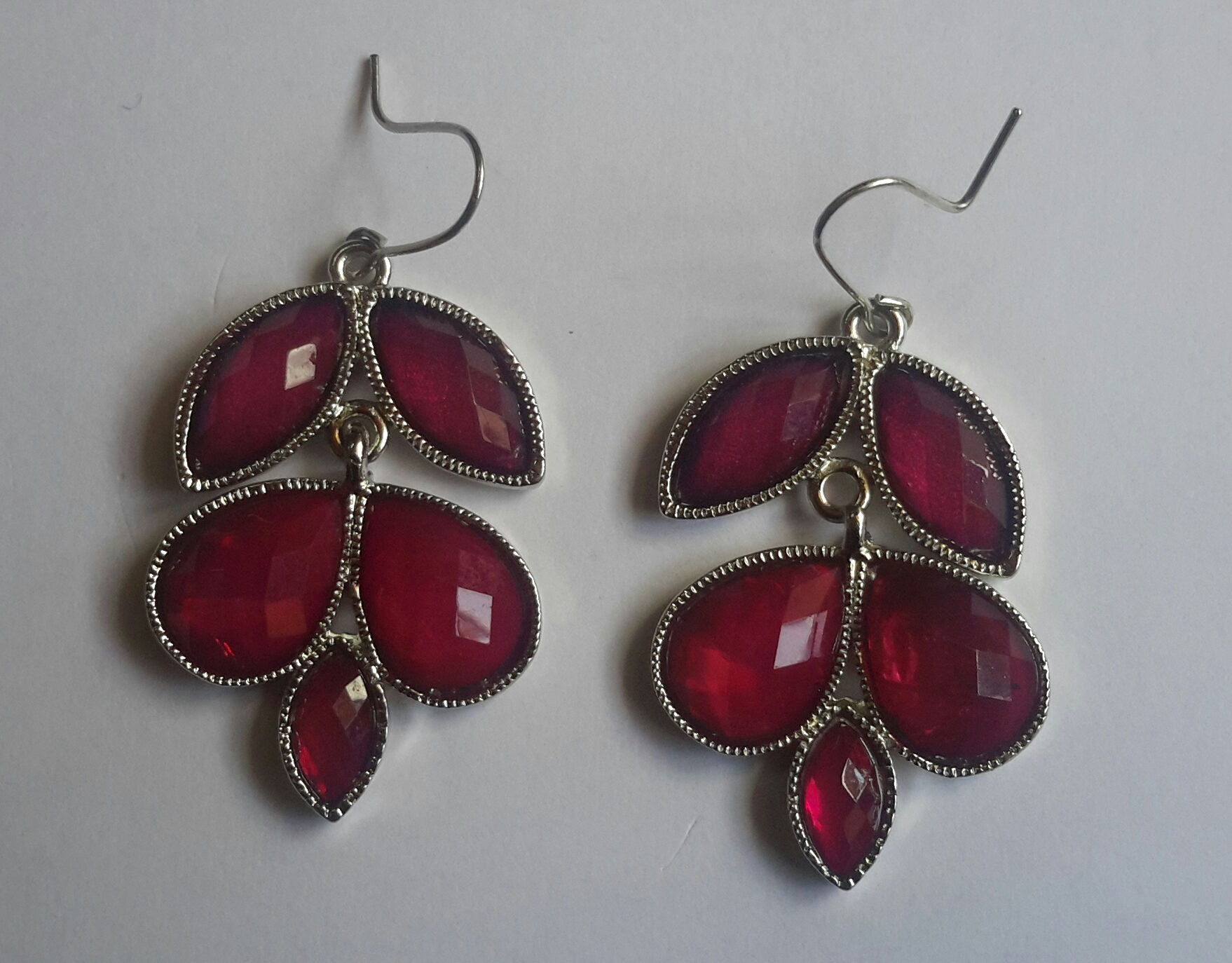 Mulberry Floral Hung Earings