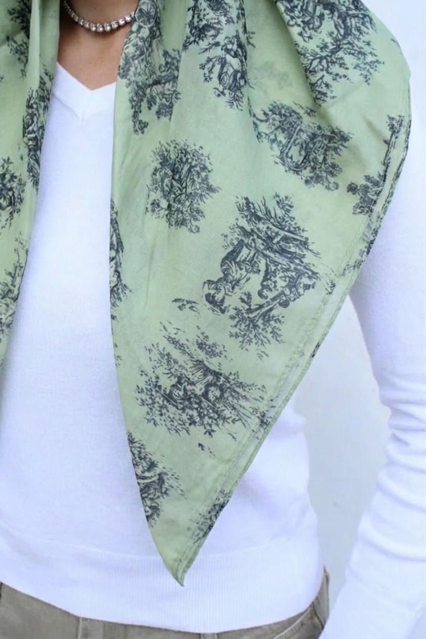 Olive Château Toile pretied tichel with built-in non-slip velvet grip band and French toile print