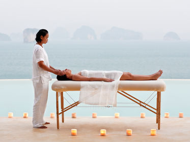 Ganzkörpermassage: Vorteile und Wirkungen