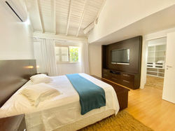 dee9f277-5c8a-4707-bf50-d0b3f40efde3