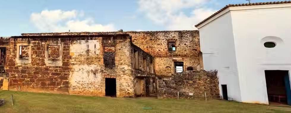 Castelo Garcia D'Ávila: tudo sobre um espaço cheio de história