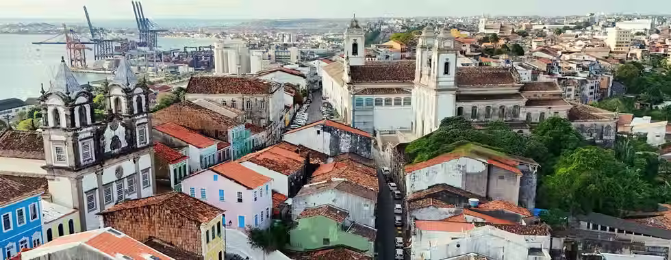Salvador deve receber 3,6 milhões de viajantes no verão 2026