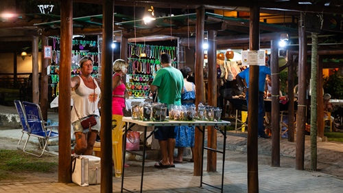 Exposição de artesanato em Boipeba