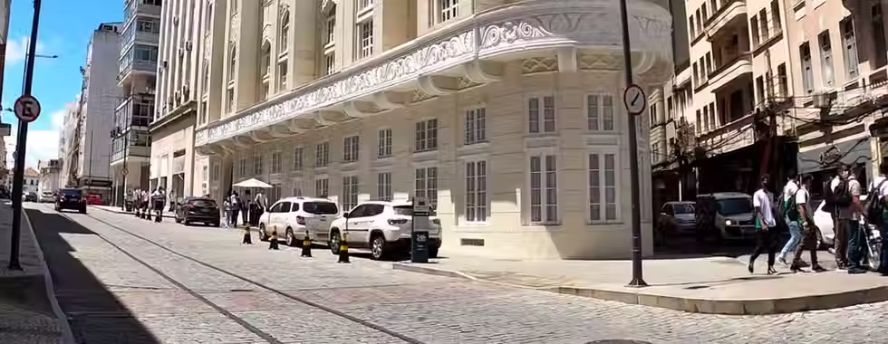 Rua Chile em Salvador: a rua principal do Centro Histórico