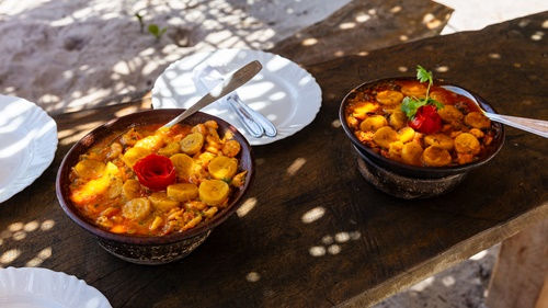 <oqueca de camarão com banana da terra gastronomia de Boipeba