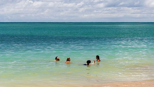 Mar verde Boipeba viagem com amigos