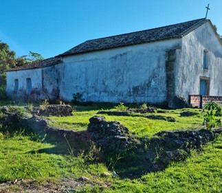 Igreja de São Benedito e ruínas do colégio jesuíta em Porto Seguro
