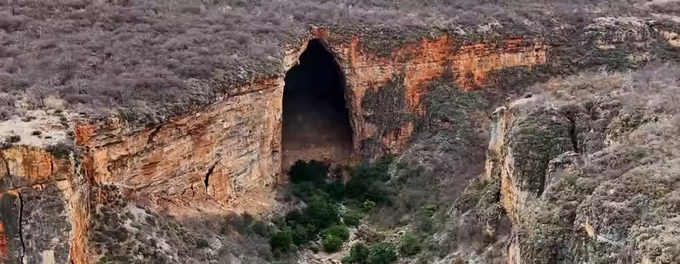 Gruta dos Brejões: saiba por que deve visitar essa caverna