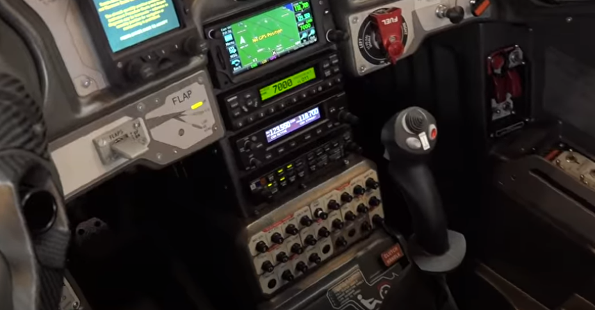 cokpit p420 black eagle3