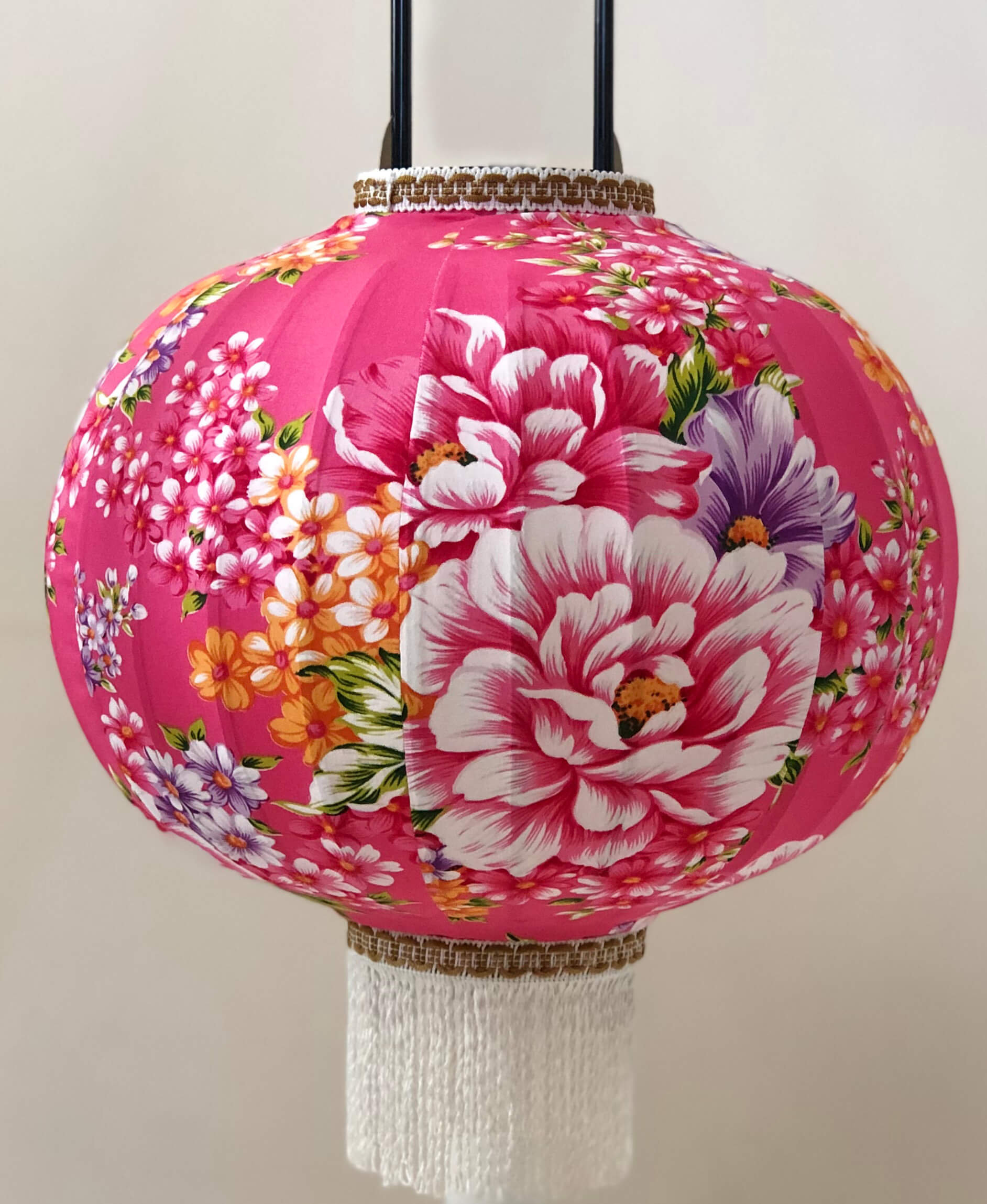 Floral Pink Taiwanese Lantern 牡丹花布粉紅燈籠 Eta 愛城台灣同鄉會
